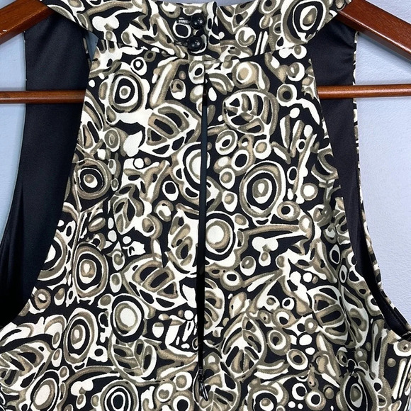 CONNECTED APPAREL Leaf Flower Print Sleeveless  Knee Length Dress Black Tan 6 - Picture 6 of 11
